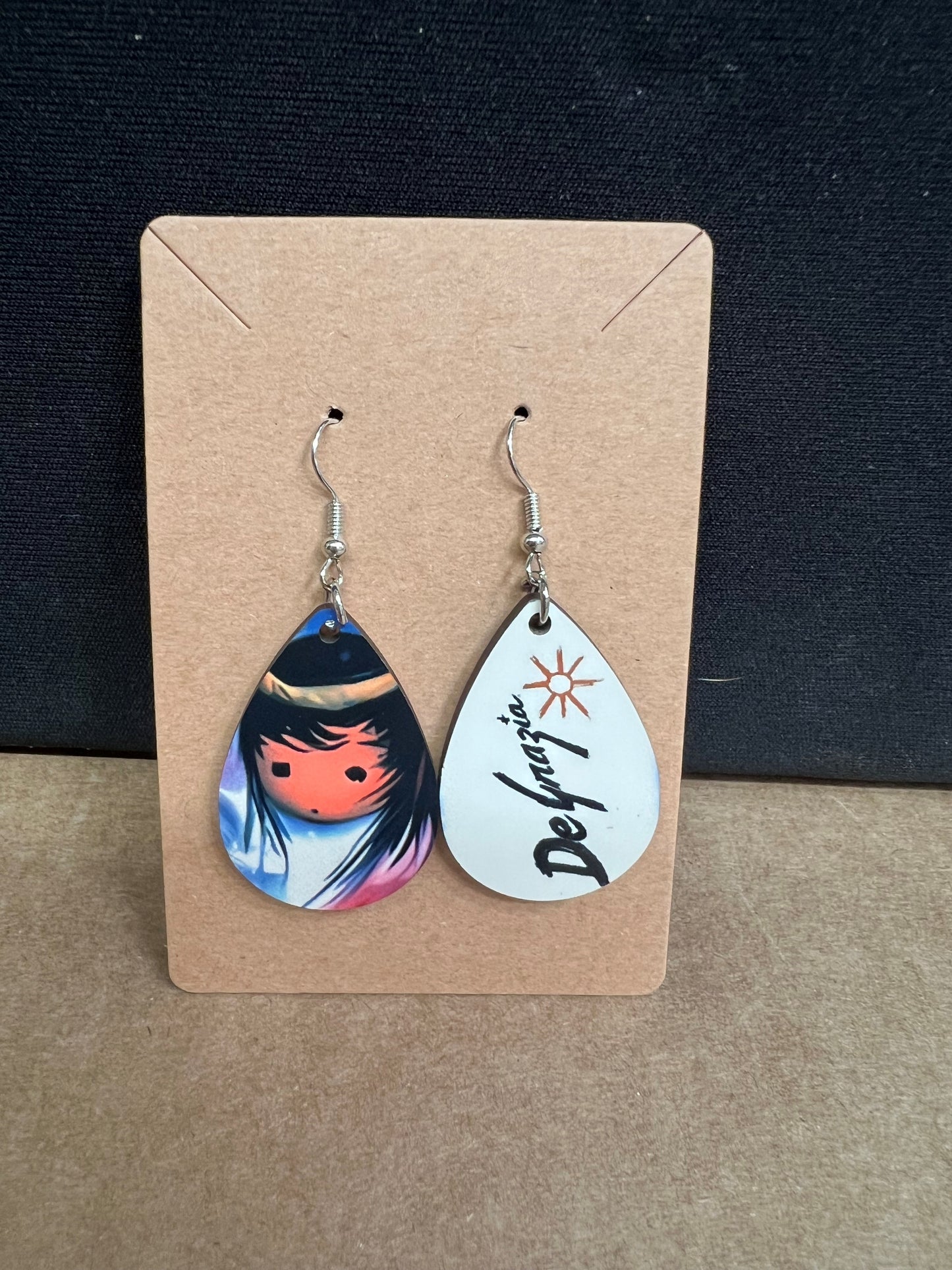 Earrings: Teardrop
